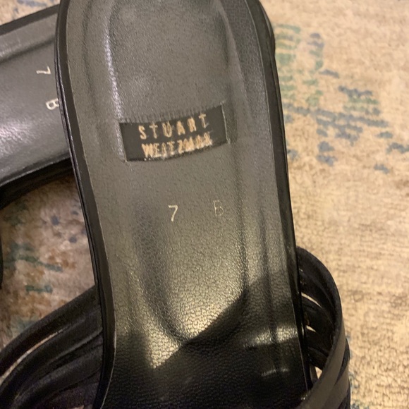 Stuart Weitzman - Picture 4 of 5